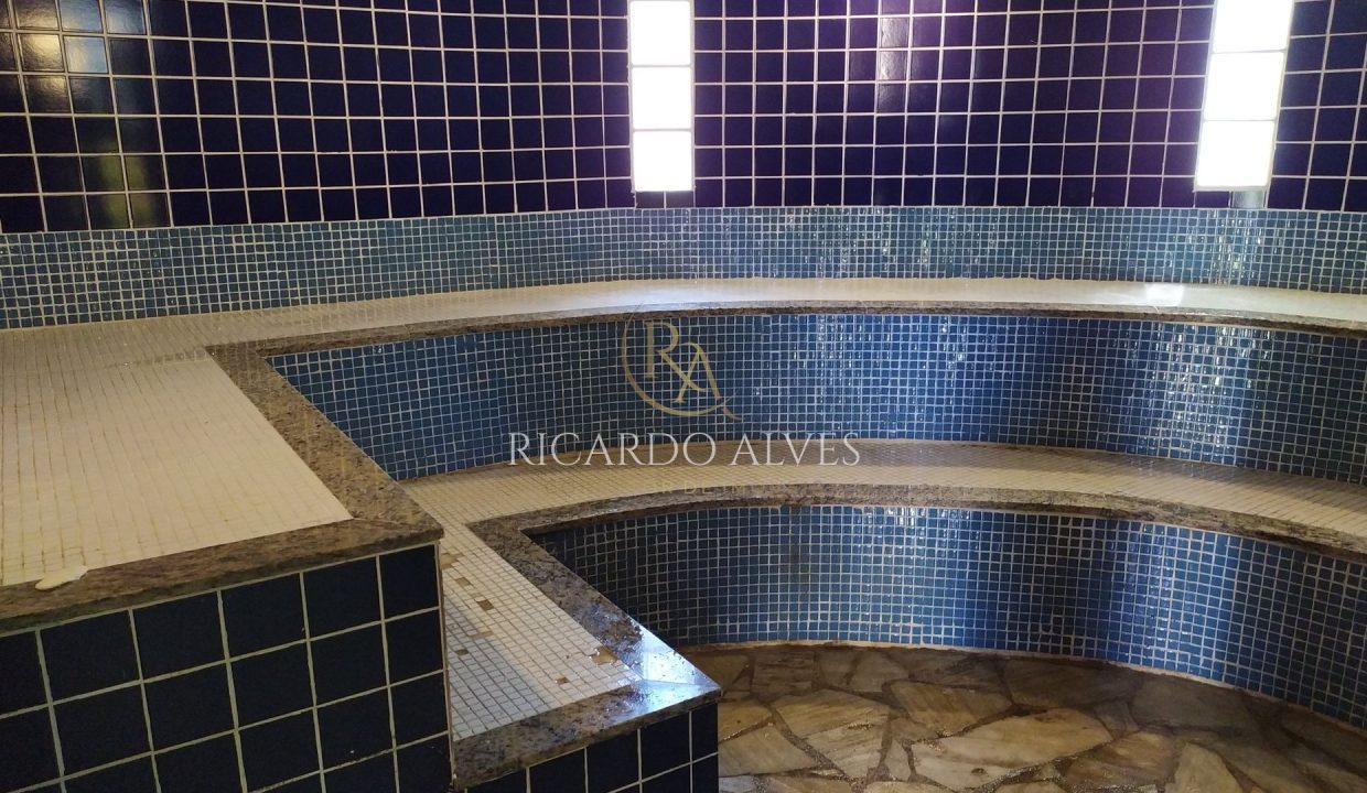 xr:d:DAE6fW7nc9s:9,j:20875476374,t:22030918