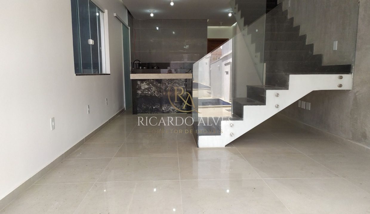xr:d:DAE9mRNSKhw:6,j:23549457796,t:22041118